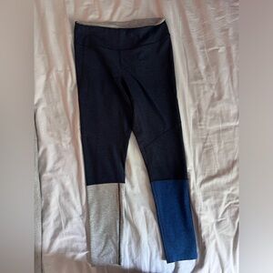 Outdoor Voices Color Block Leggings in Navy